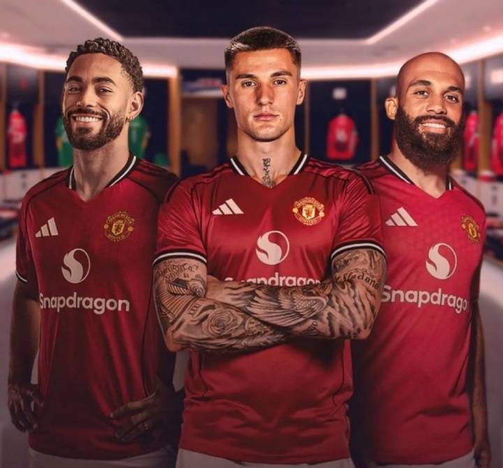 锋线全换！曼联新三叉戟造价2.2亿，上赛季3人联赛48球超曼联全队