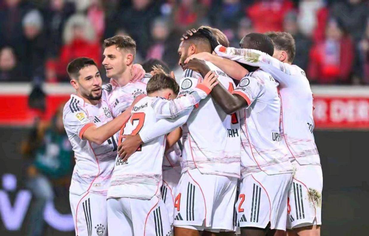 拜仁铸就德甲年度神迹：全年霸榜榜首书写全新历史